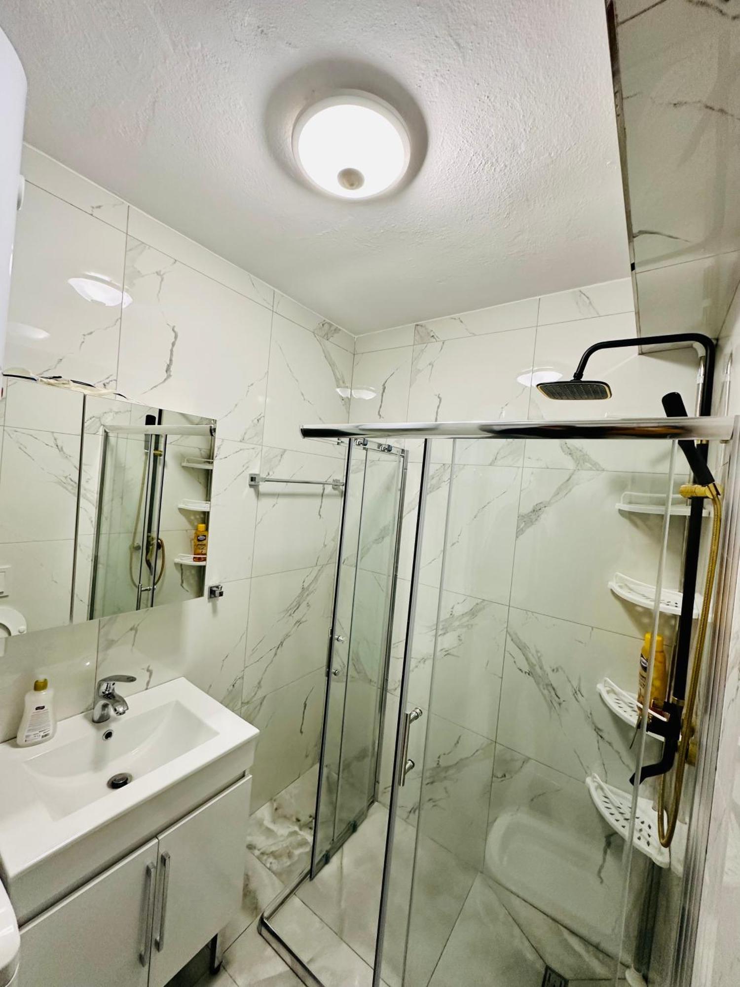 Lit Appartement Tirana